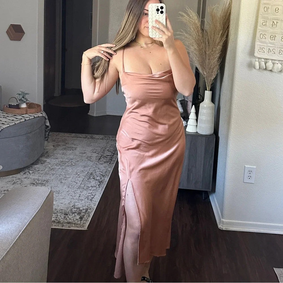 ASTR the Label Gaia Satin Midi Dress - Size S - Picture 9 of 9